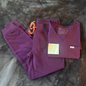 EUC FIGS DEEP PURPLE SCRUB SET XS/P
